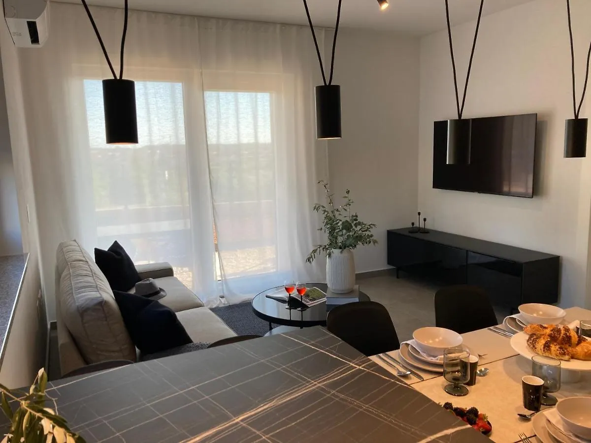 Urban Apartment Pula 0*,  Croatia